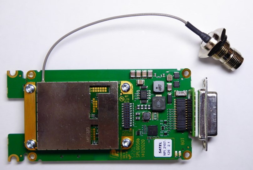 horizontal 26-pin motherboard with D15 adapter